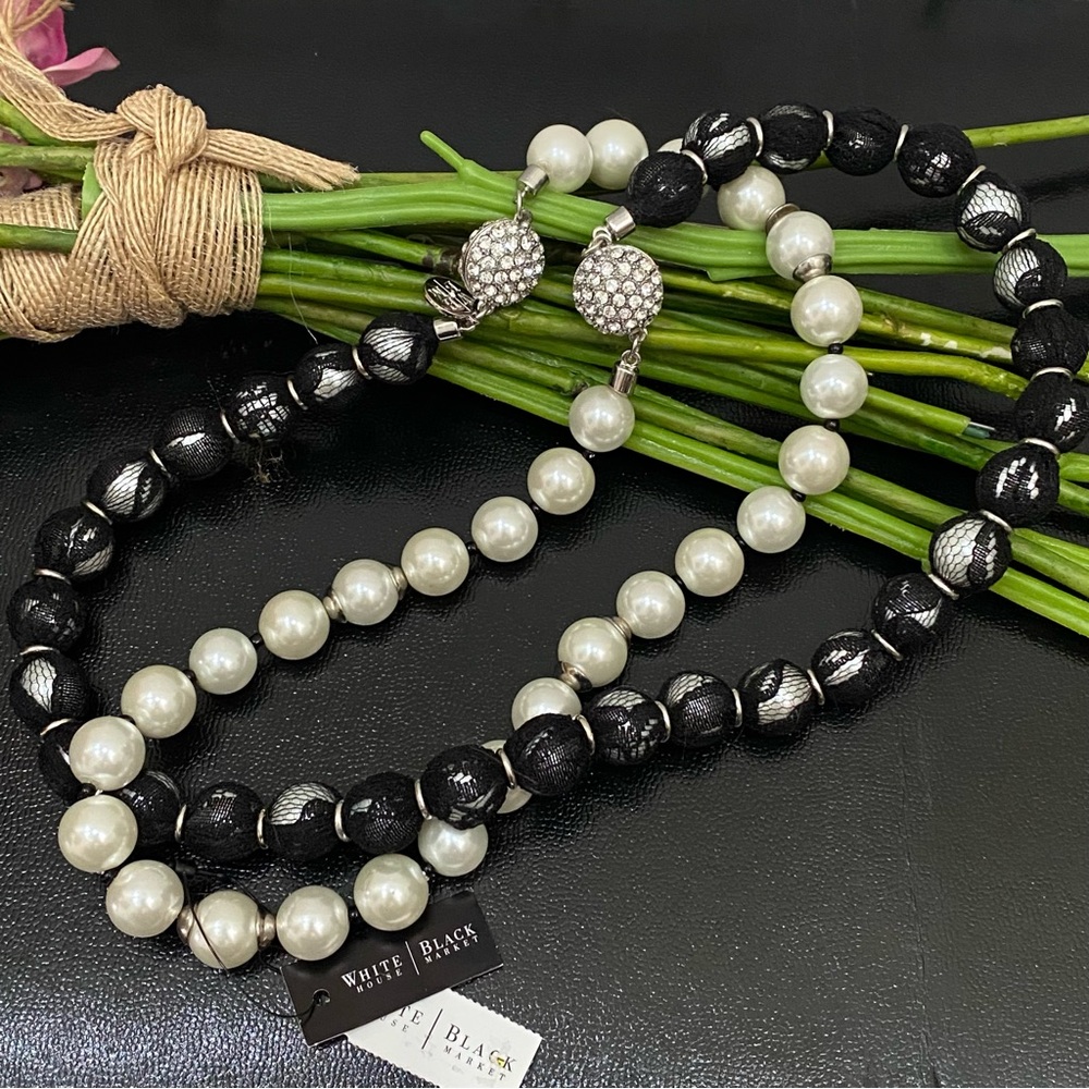 WHBM White House Black Market Faux Pearl Magnetic Clasp Convertible Necklace
